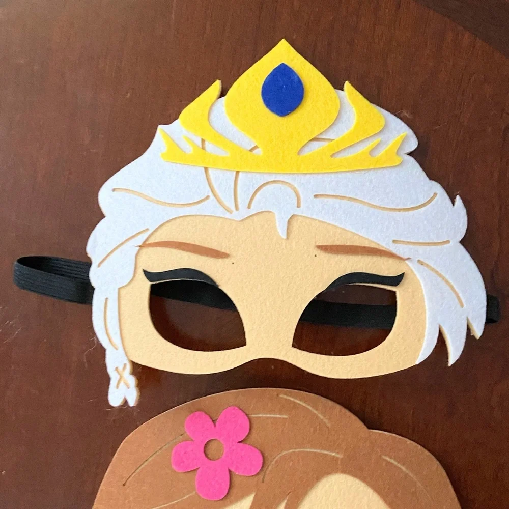 COPY - Disney Frozen’s Elsa & Anna Fun Felt Face Mask with Elastic Straps Brand…